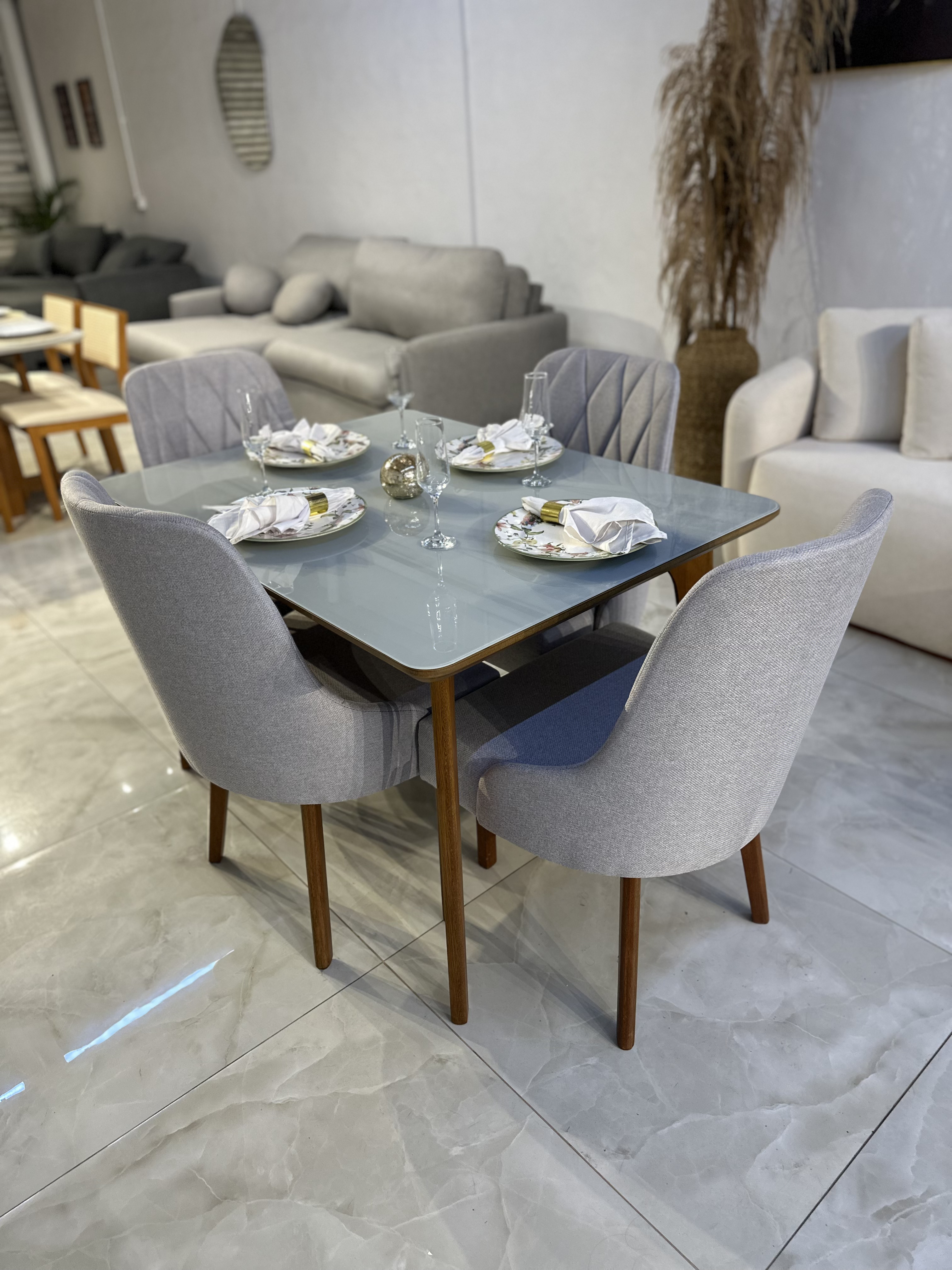 Mesa Bella com Cadeira Horus