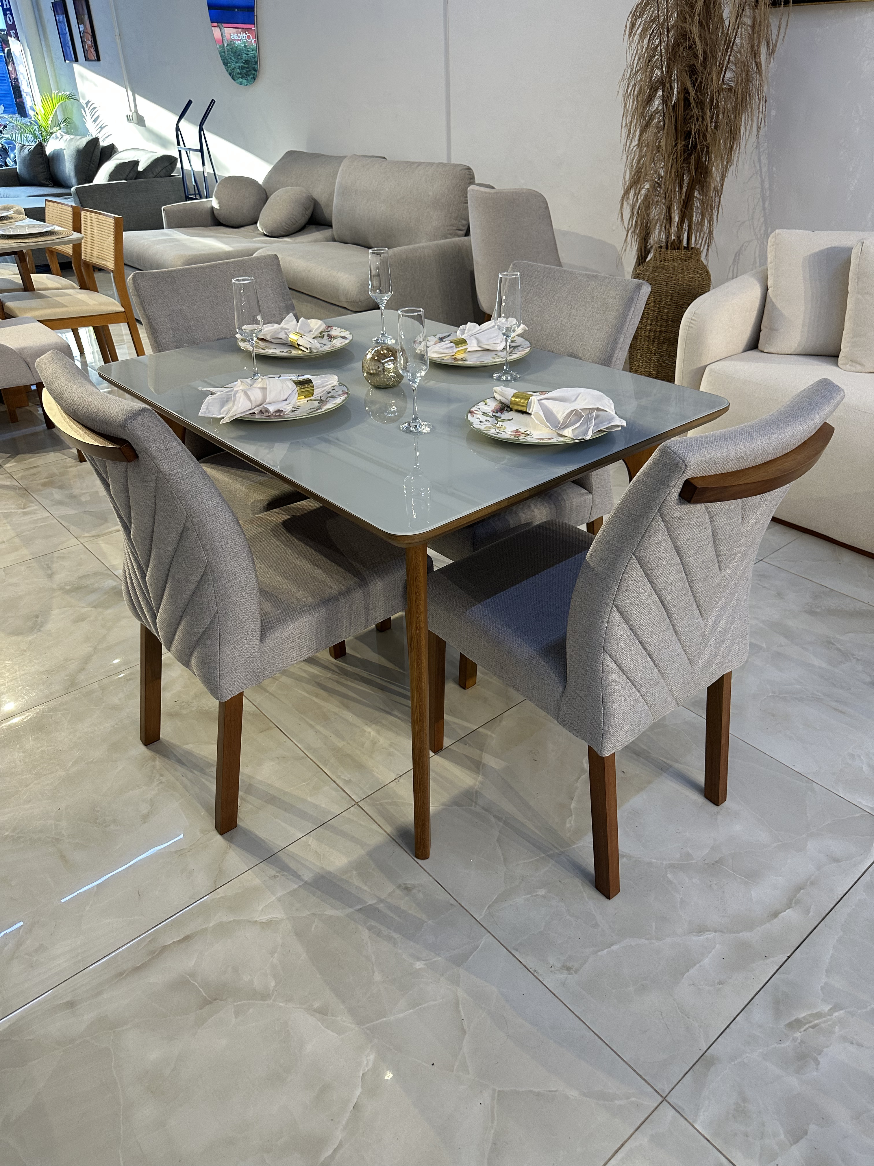 Mesa Bella com Cadeira Milena